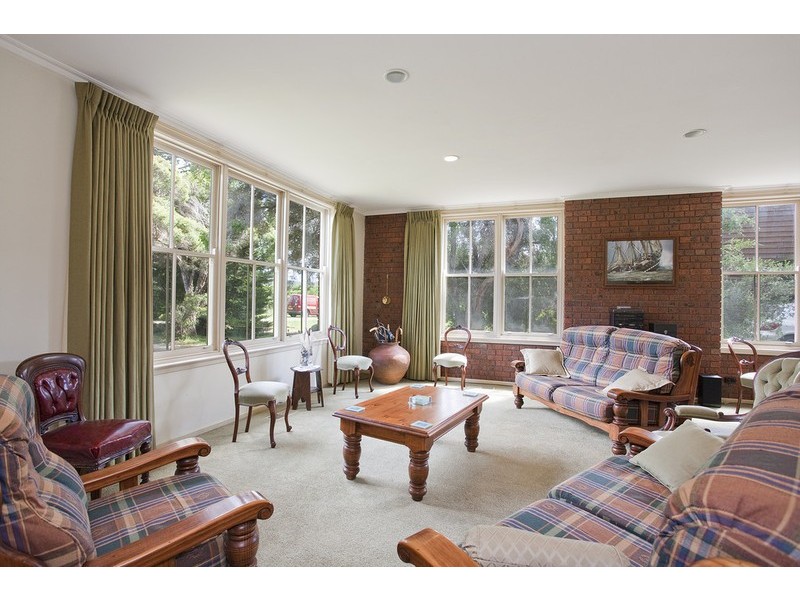 24 River Road, Aireys Inlet VIC 3231