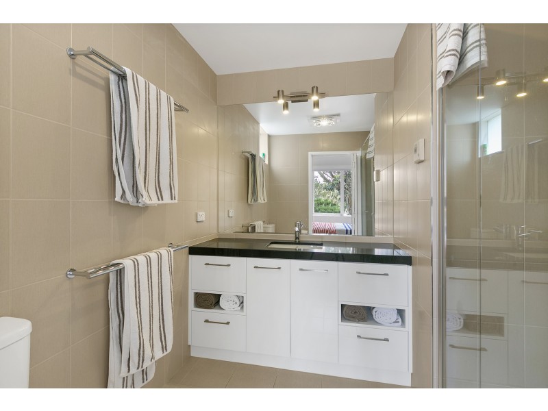 12 Cowan Avenue, Fairhaven VIC 3231