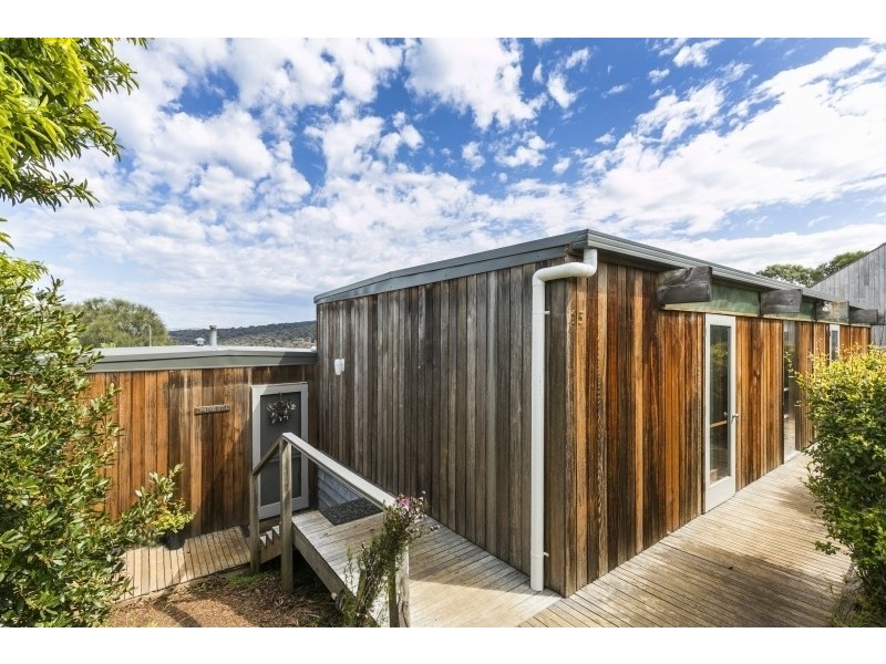 15 Brent Avenue, Aireys Inlet VIC 3231