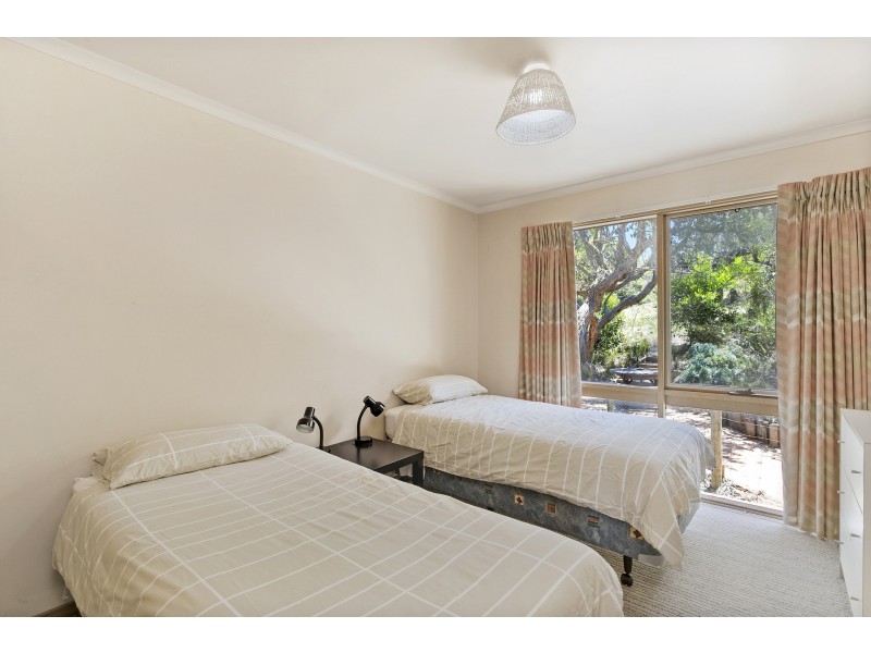25 Kalbaru Drive, Fairhaven VIC 3231
