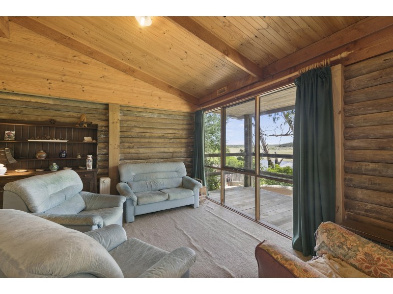 70 Aireys Street, Aireys Inlet VIC 3231