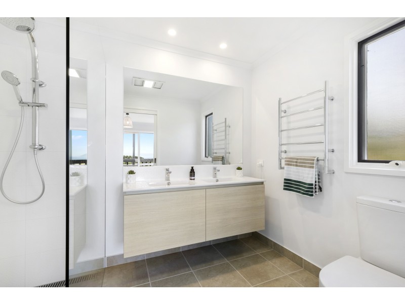44 Lialeeta Road, Fairhaven VIC 3231