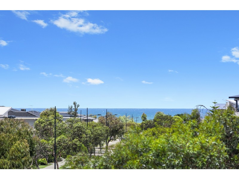 52 Shorebreak Street, Torquay VIC 3228