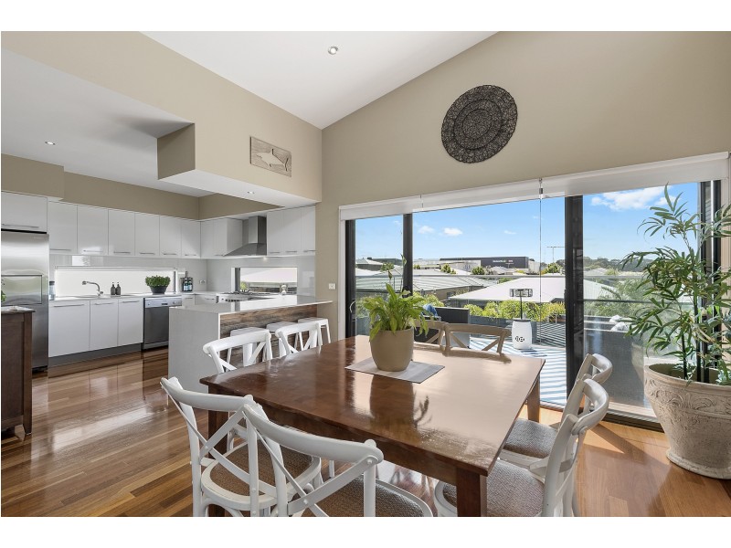 52 Shorebreak Street, Torquay VIC 3228