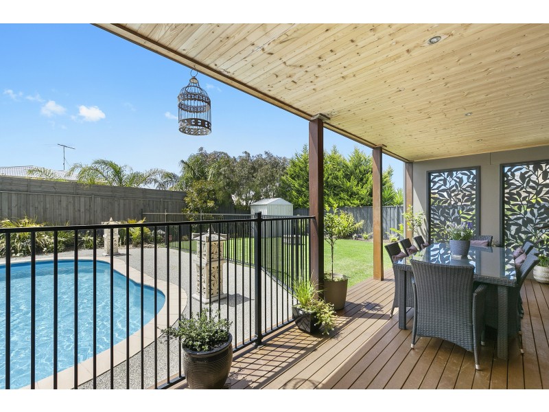 52 Shorebreak Street, Torquay VIC 3228