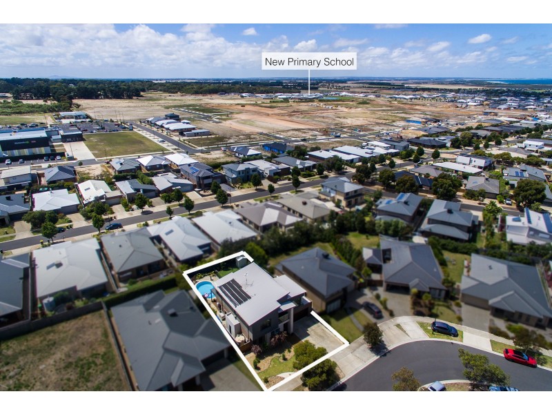 52 Shorebreak Street, Torquay VIC 3228