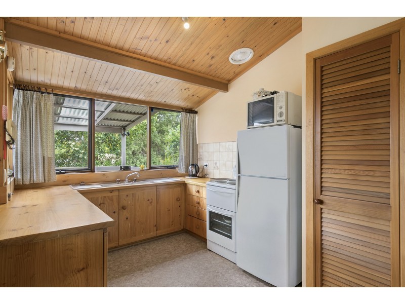 1 Ilaroo Road, Fairhaven VIC 3231