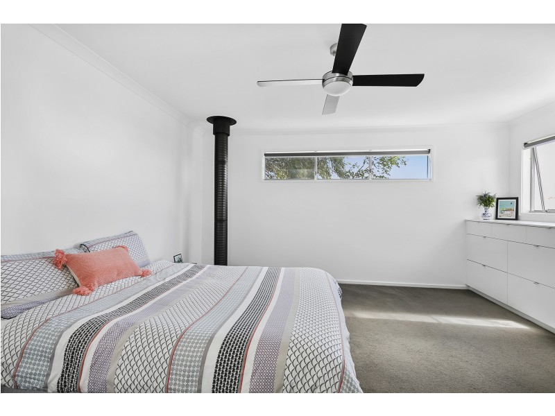 1 Hallis Court, Torquay VIC 3228