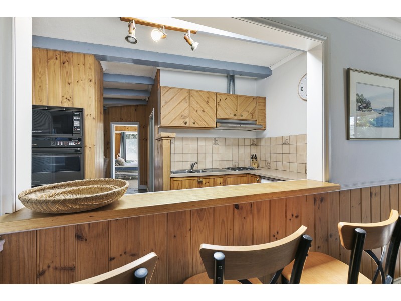 14 Ninth Avenue, Anglesea VIC 3230