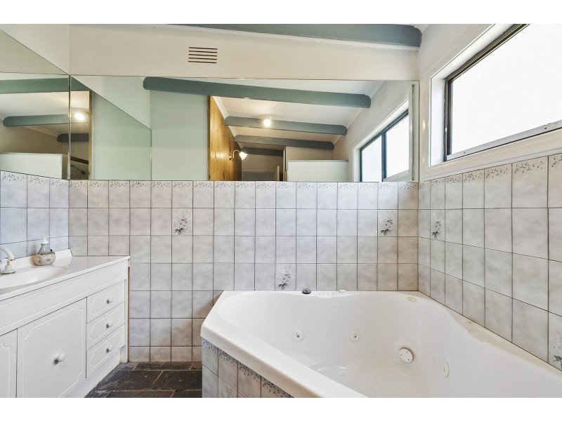 14 Ninth Avenue, Anglesea VIC 3230