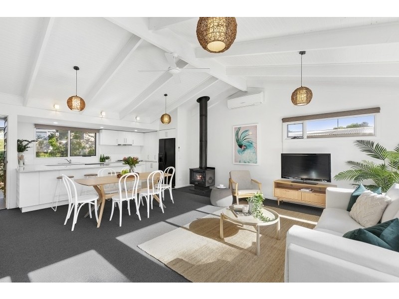 9 Kurrajong Avenue, Aireys Inlet VIC 3231