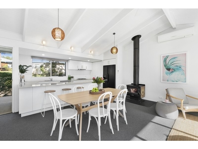 9 Kurrajong Avenue, Aireys Inlet VIC 3231