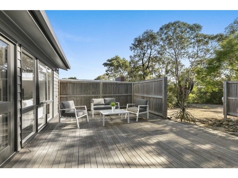 9 Kurrajong Avenue, Aireys Inlet VIC 3231