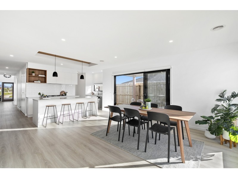 49 Grinders Avenue, Torquay VIC 3228