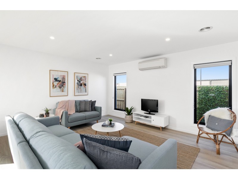 49 Grinders Avenue, Torquay VIC 3228