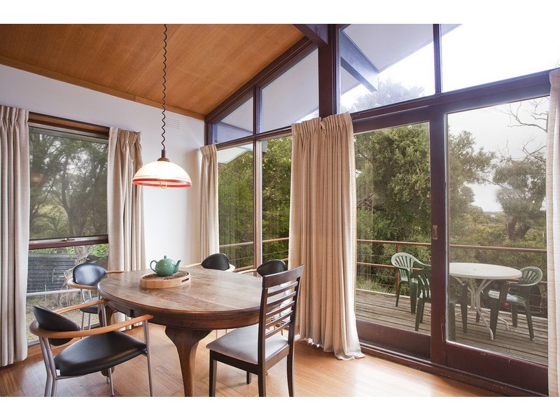 6 Bambra Road, Aireys Inlet VIC 3231