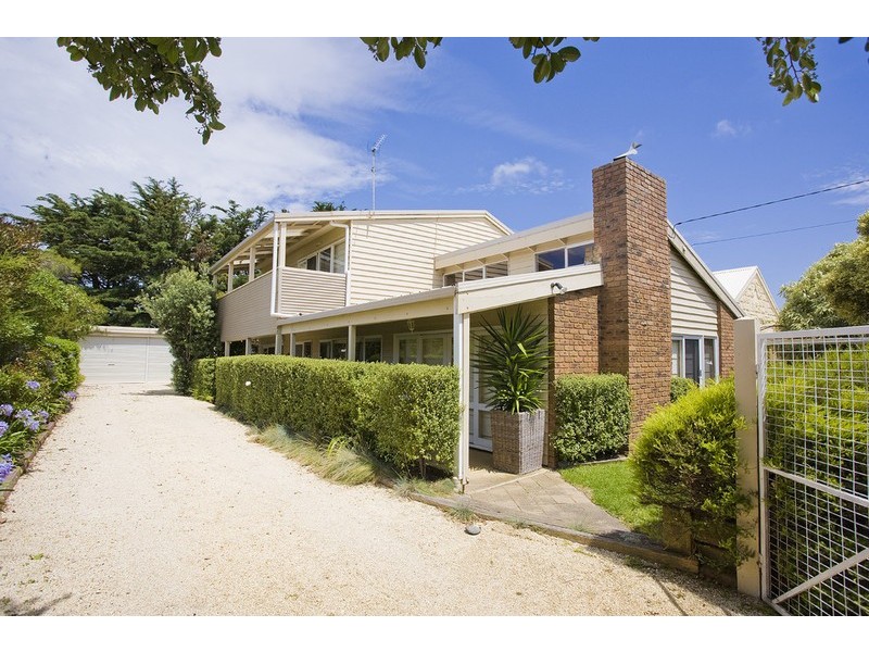 9 Albert Avenue, Aireys Inlet VIC 3231