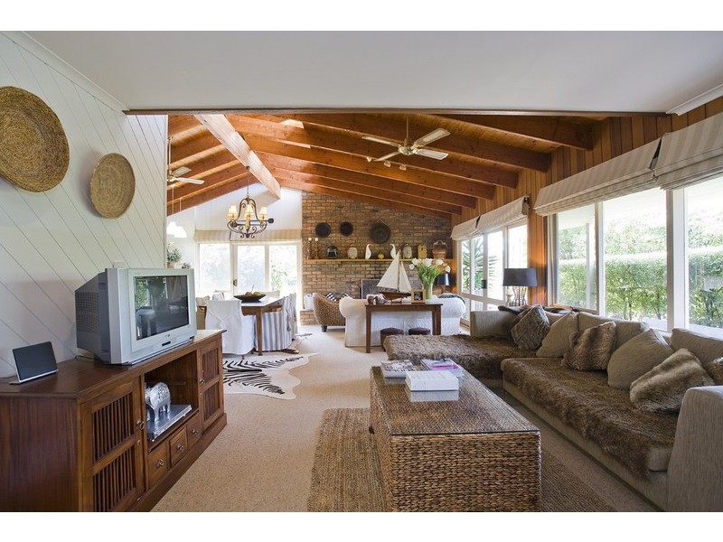 9 Albert Avenue, Aireys Inlet VIC 3231