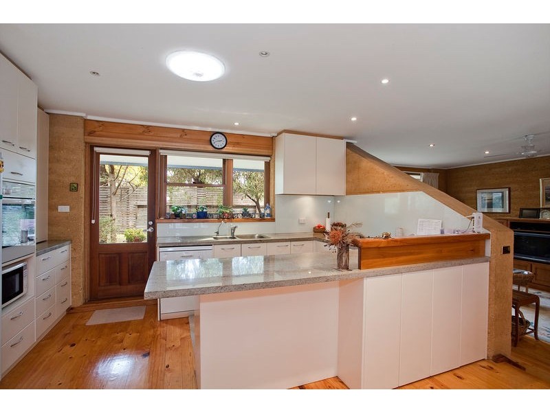 16 Wright Street, Aireys Inlet VIC 3231