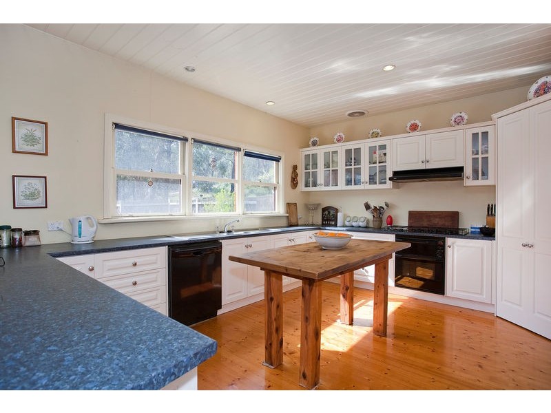 48 Hopkins Street, Aireys Inlet VIC 3231
