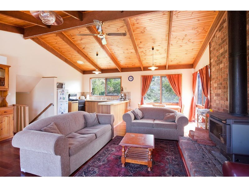 42-44 Anderson Street, Aireys Inlet VIC 3231