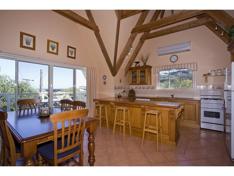 2 Yarringa Road, Fairhaven VIC 3231