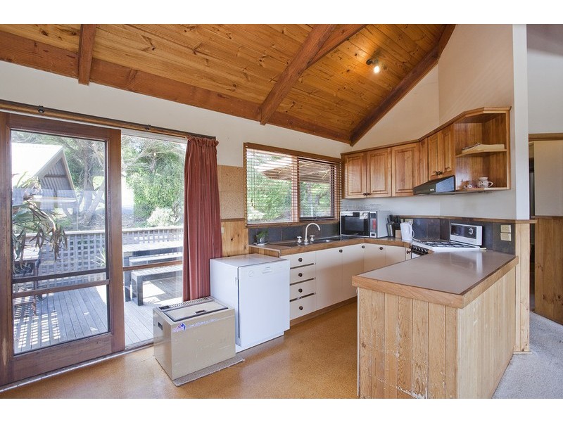 22  Beach Road, Aireys Inlet VIC 3231