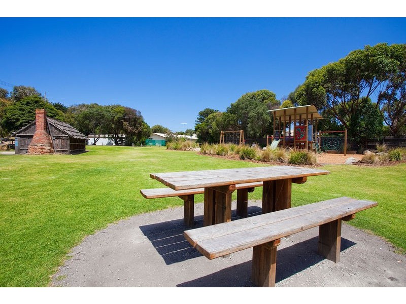 4/8  Inlet Crescent, Aireys Inlet VIC 3231