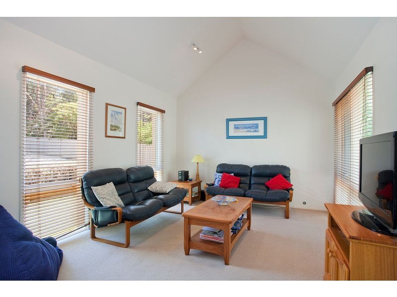 1/22 Great Ocean Road, Aireys Inlet VIC 3231