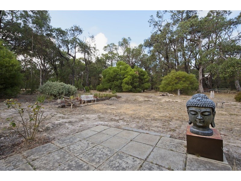 20 Gilbert Street, Aireys Inlet VIC 3231