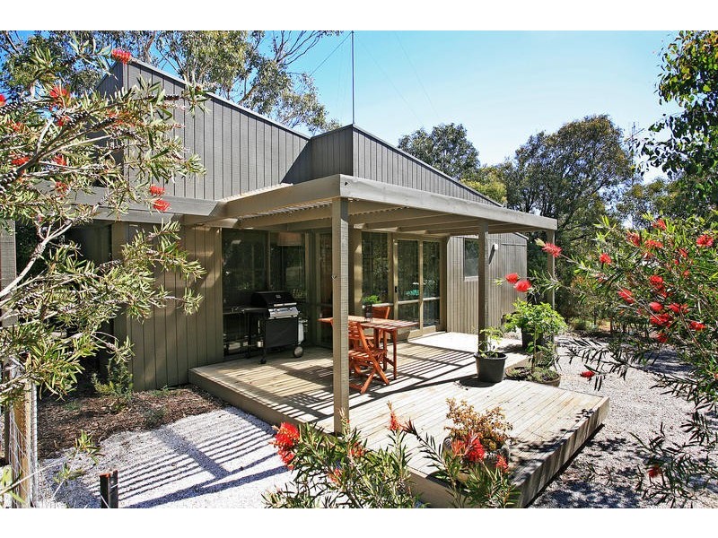 2/9 Hartley Street, Aireys Inlet VIC 3231