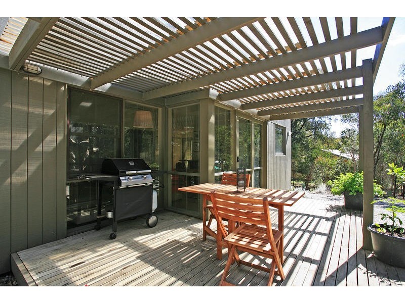 2/9 Hartley Street, Aireys Inlet VIC 3231