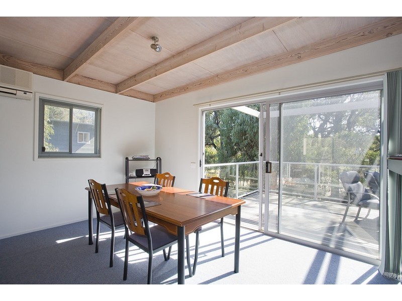 1B/19 Aireys  Street, Aireys Inlet VIC 3231