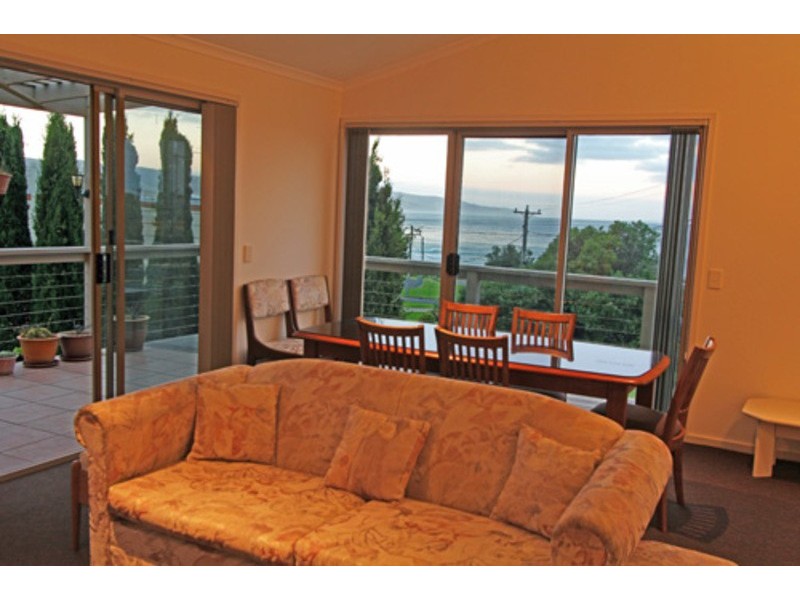 1/9 Great Ocean Road, Marengo VIC 3233