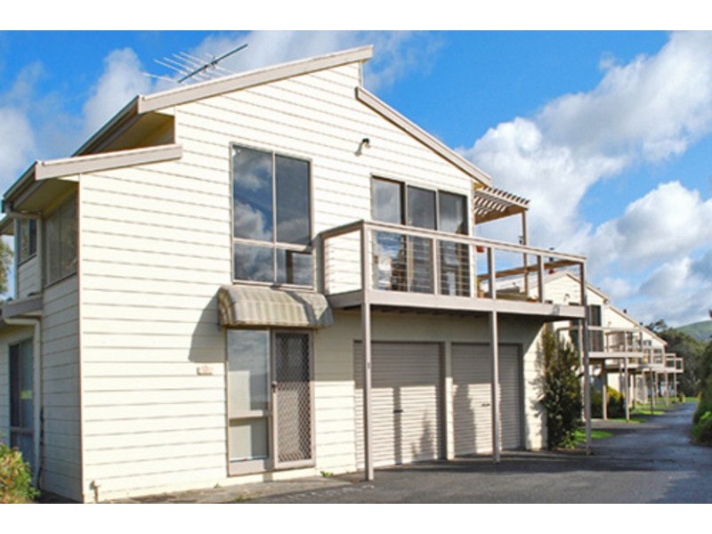 1/9 Great Ocean Road, Marengo VIC 3233