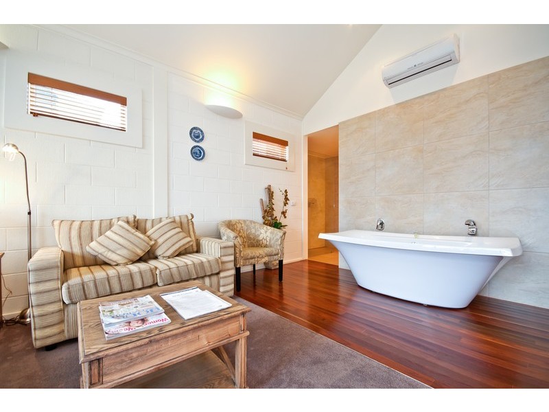 21 Pascoe Street, Apollo Bay VIC 3233