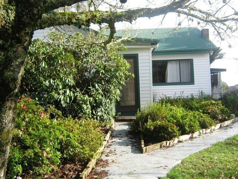 846 Forrest Apollo Bay Road, Barramunga VIC 3249