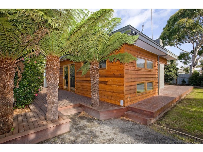 19 McLennan Street, Apollo Bay VIC 3233