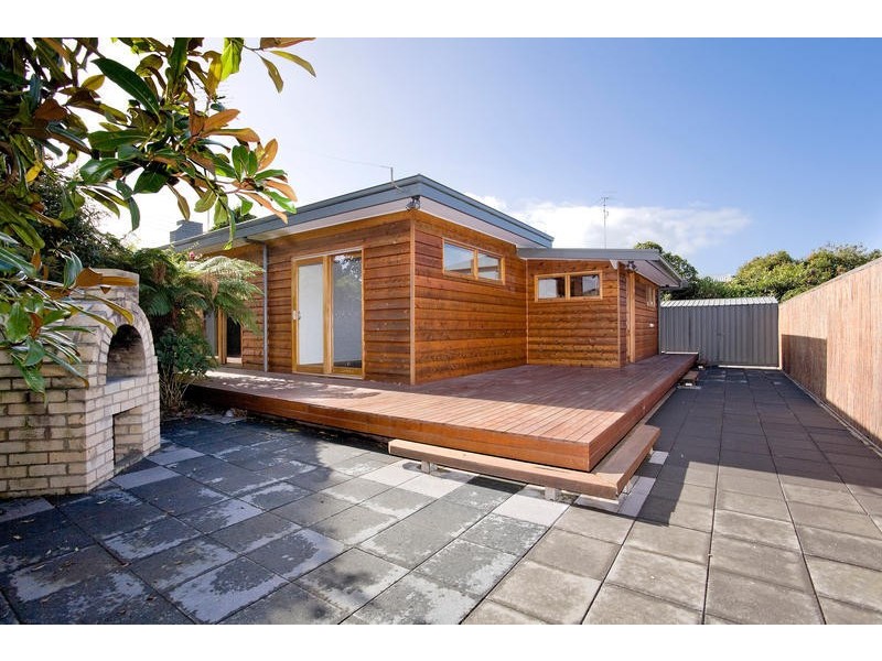 19 McLennan Street, Apollo Bay VIC 3233