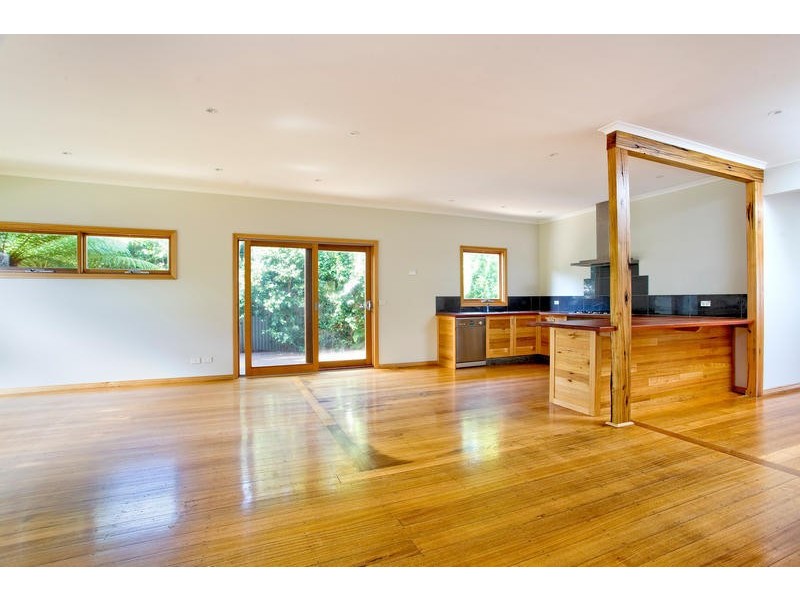 19 McLennan Street, Apollo Bay VIC 3233