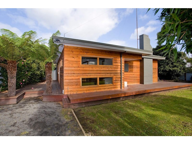 19 McLennan Street, Apollo Bay VIC 3233