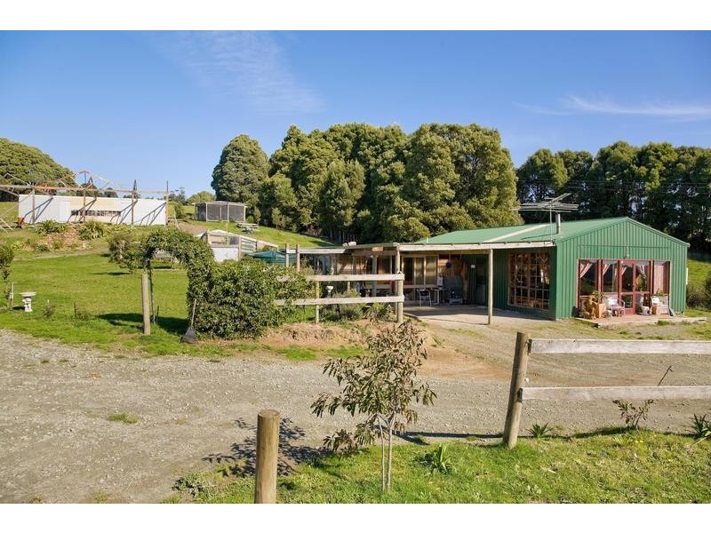 90 Old Colac Road, Beech Forest VIC 3237