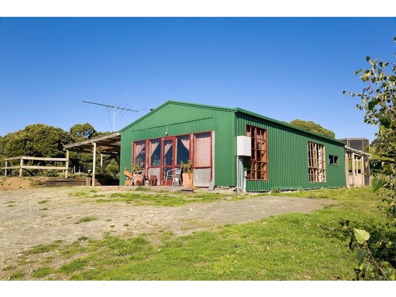 90 Old Colac Road, Beech Forest VIC 3237