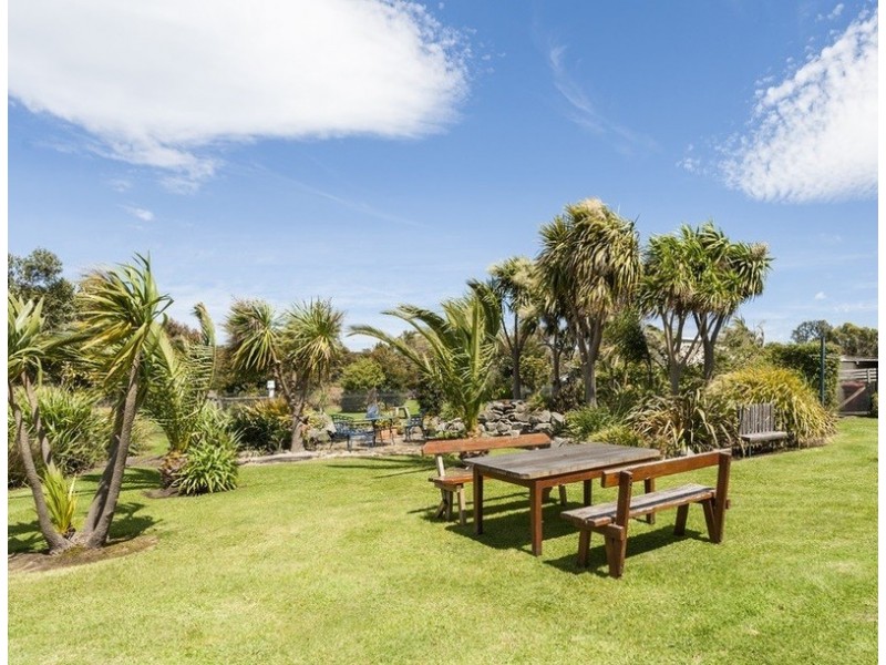 17 Ocean Park Drive, Apollo Bay VIC 3233