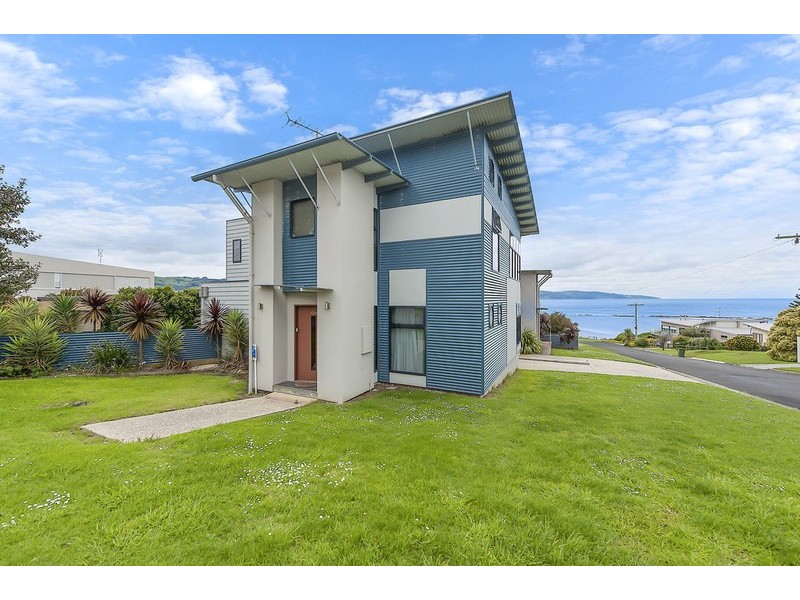 1/24  Harrison Street (Marengo), Apollo Bay VIC 3233