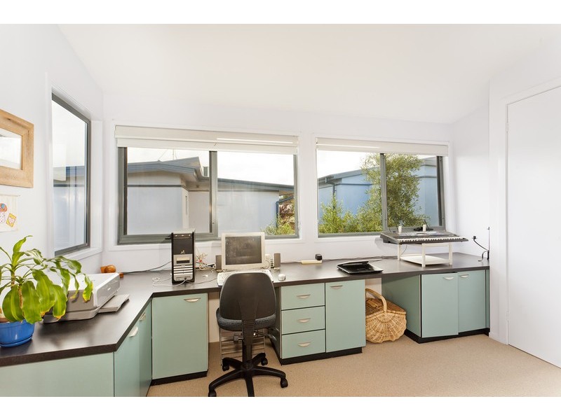 16 Gambier Street, Apollo Bay VIC 3233