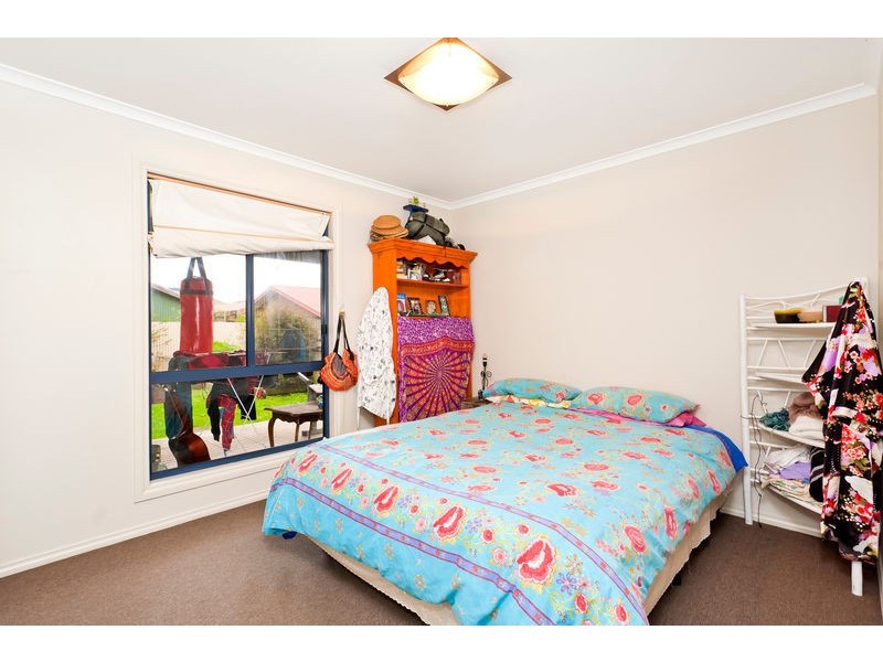 6 Ramsden Avenue, Apollo Bay VIC 3233