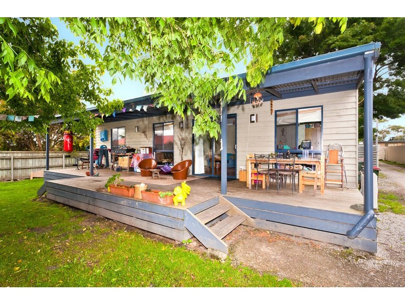 6 Ramsden Avenue, Apollo Bay VIC 3233