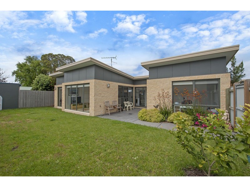 2/5 Pengilley Avenue, Apollo Bay VIC 3233