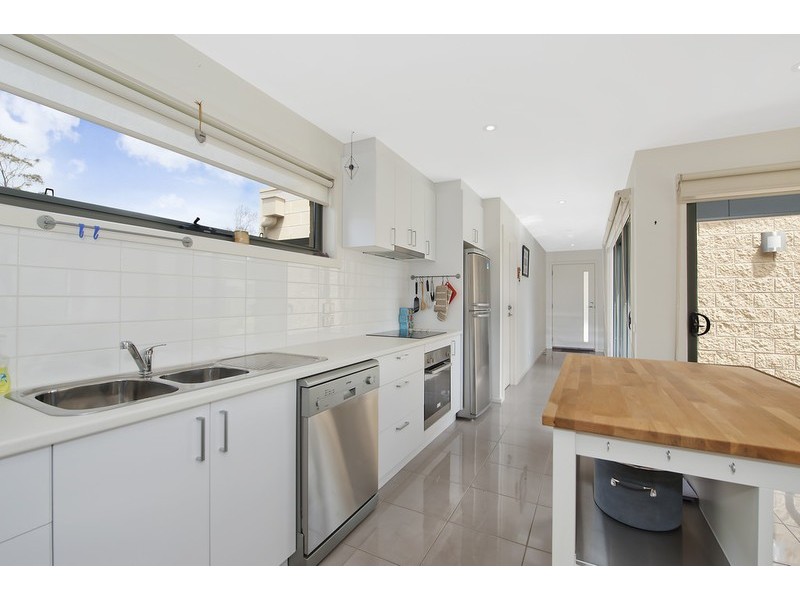 2/5 Pengilley Avenue, Apollo Bay VIC 3233